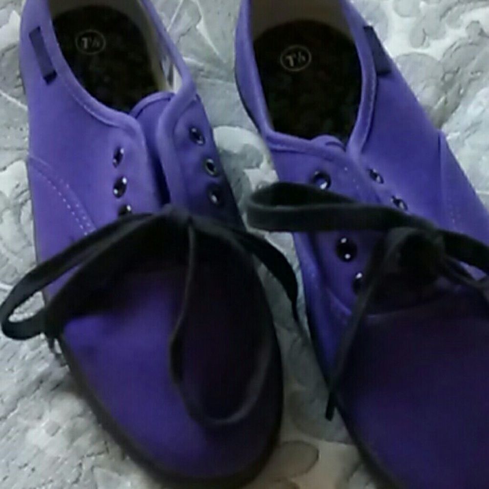 Express Purple Sneaks 